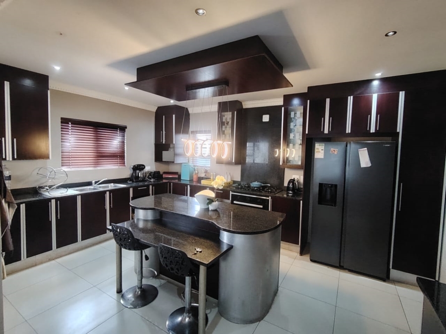 4 Bedroom Property for Sale in Nahoon Valley Park Eastern Cape